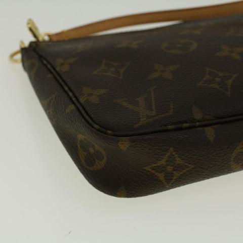 Louis Vuitton Pochette Accessoire Canvas Clutch