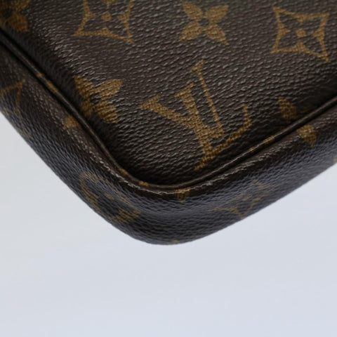 Louis Vuitton Pochette Accessoire Canvas Clutch