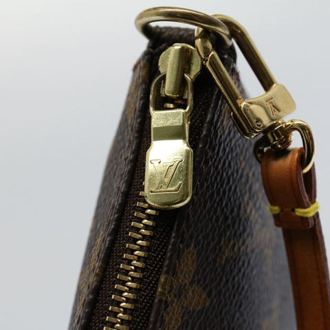 Louis Vuitton Pochette Accessoire Canvas Clutch